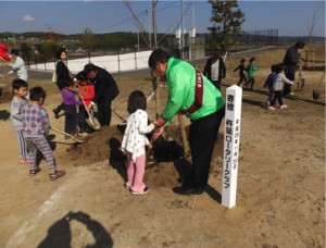 ロータリーデー｢杵築市海浜夢公園植樹プロジェクト｣（杵築）