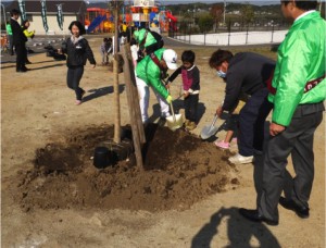 ロータリーデー｢杵築市海浜夢公園植樹プロジェクト｣（杵築）