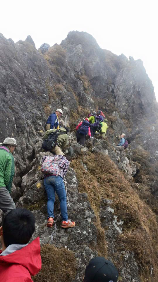 ロータリー・ローターアクト交流行事　由布岳交流登山