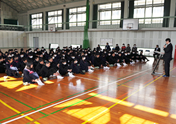 第5回 未来へつなごう日出町小中学生の善行表彰者、表彰式（日出RC）