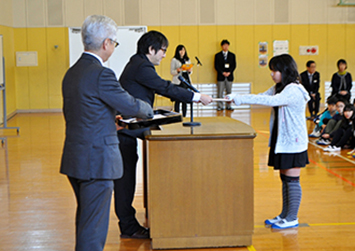 第5回 未来へつなごう日出町小中学生の善行表彰者、表彰式（日出RC）