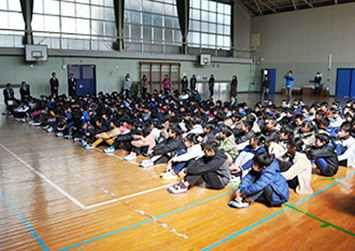 第5回 未来へつなごう日出町小中学生の善行表彰者、表彰式（日出RC）