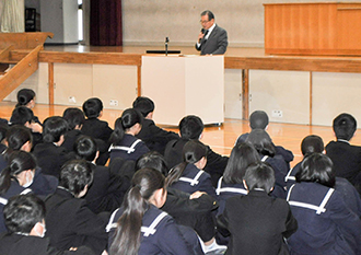 第６回 心に太陽をもとう 日出町小中学生善行表彰式（日出RC）