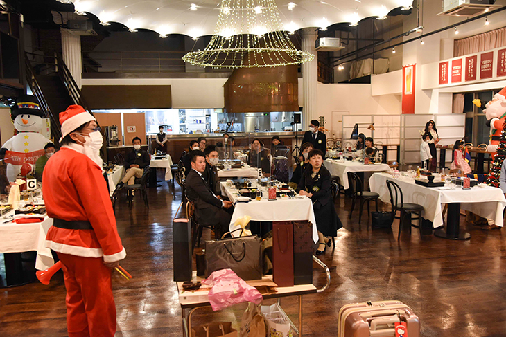 日本一早いクリスマス家族例会（2720 Japan O.K.ロータリーEクラブ）