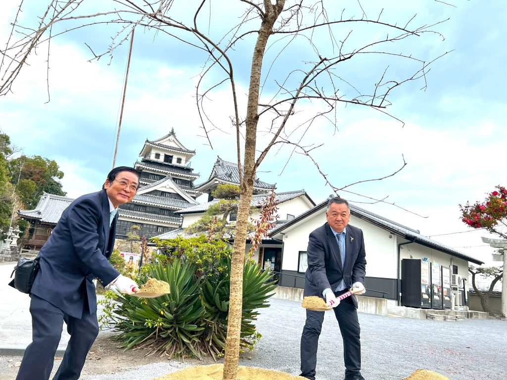 中津ロータリクラブ70周年記念植樹（中津RC）