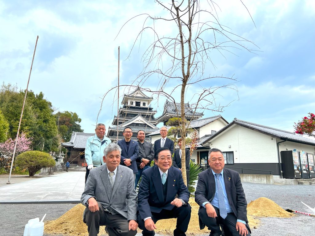 中津ロータリクラブ70周年記念植樹（中津RC）