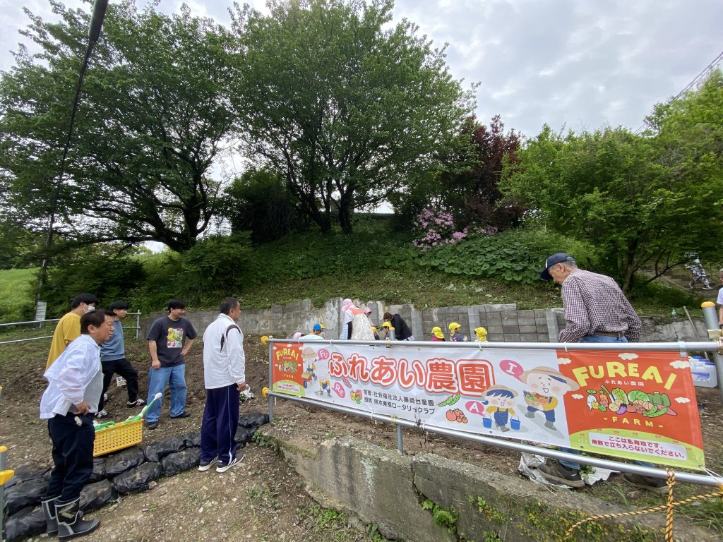 藤崎台童園ふれあい農園「苗つけ」活動ご報告