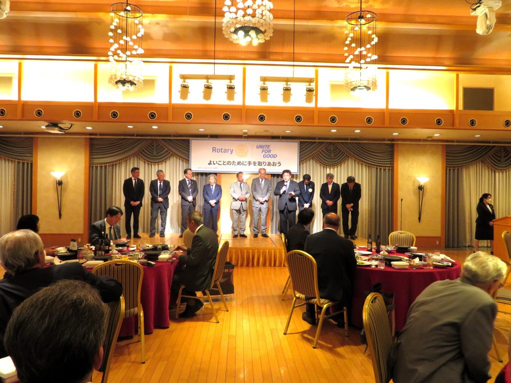 ガバナー歓迎会・新旧役員交代歓送迎会（人吉RC）